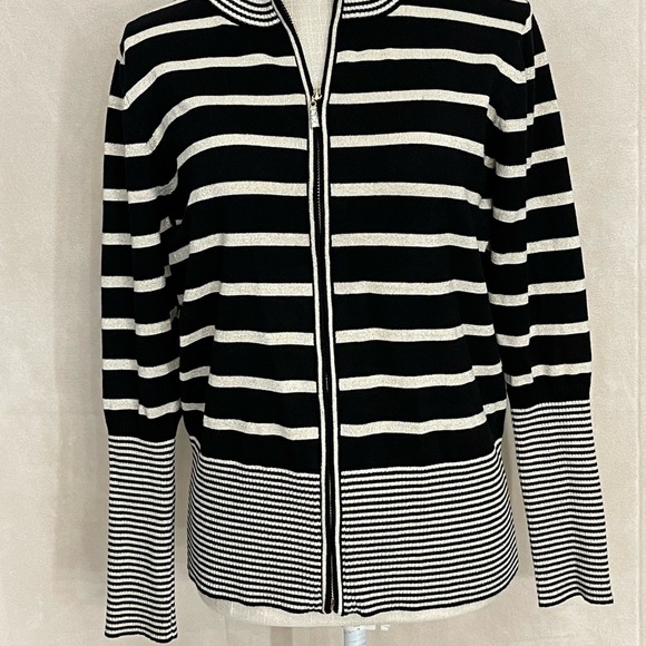 Questions Blazer - Picture 2 of 5